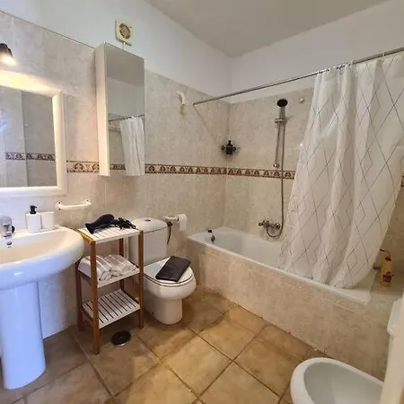 Acogedor Con Vistas Al Mar Адехе