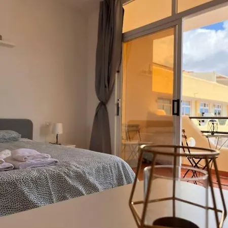 Acogedor Con Vistas Al Mar Апартаменти *