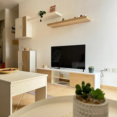 Acogedor Con Vistas Al Mar Апартаменти *